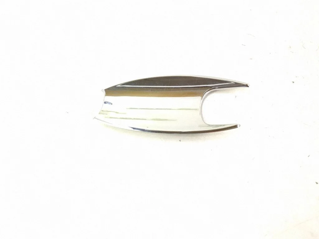 Front door exterior handle – front left