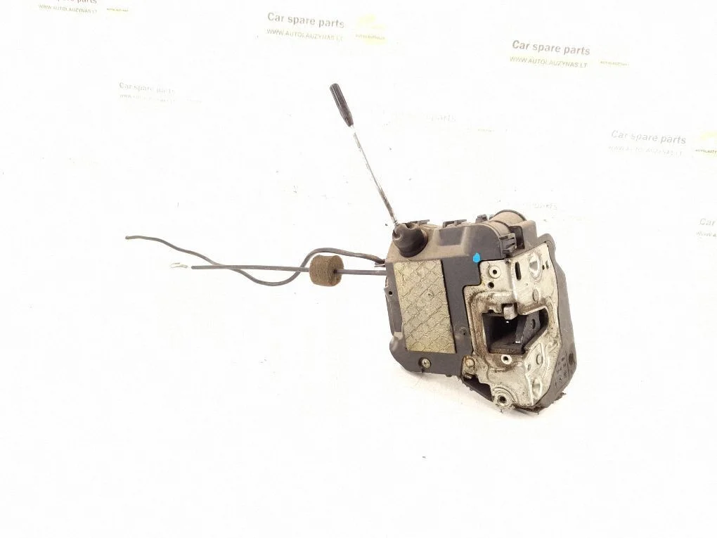 Front door lock – front right