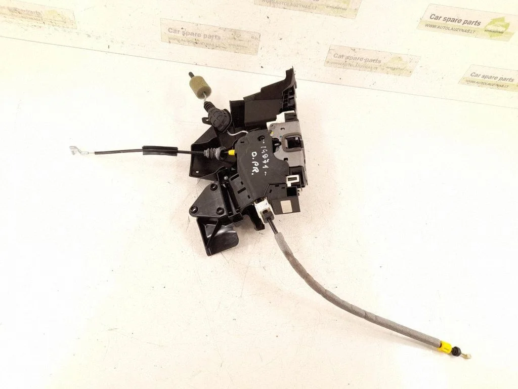 Front door lock – front right