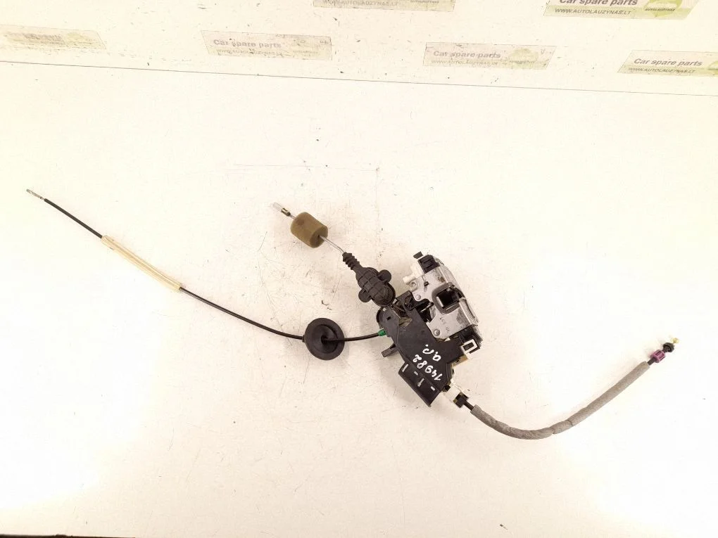 Front door lock – front right