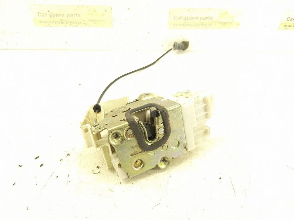 Front door lock – Mercedes-Benz R-Class W251 (2005-2013)