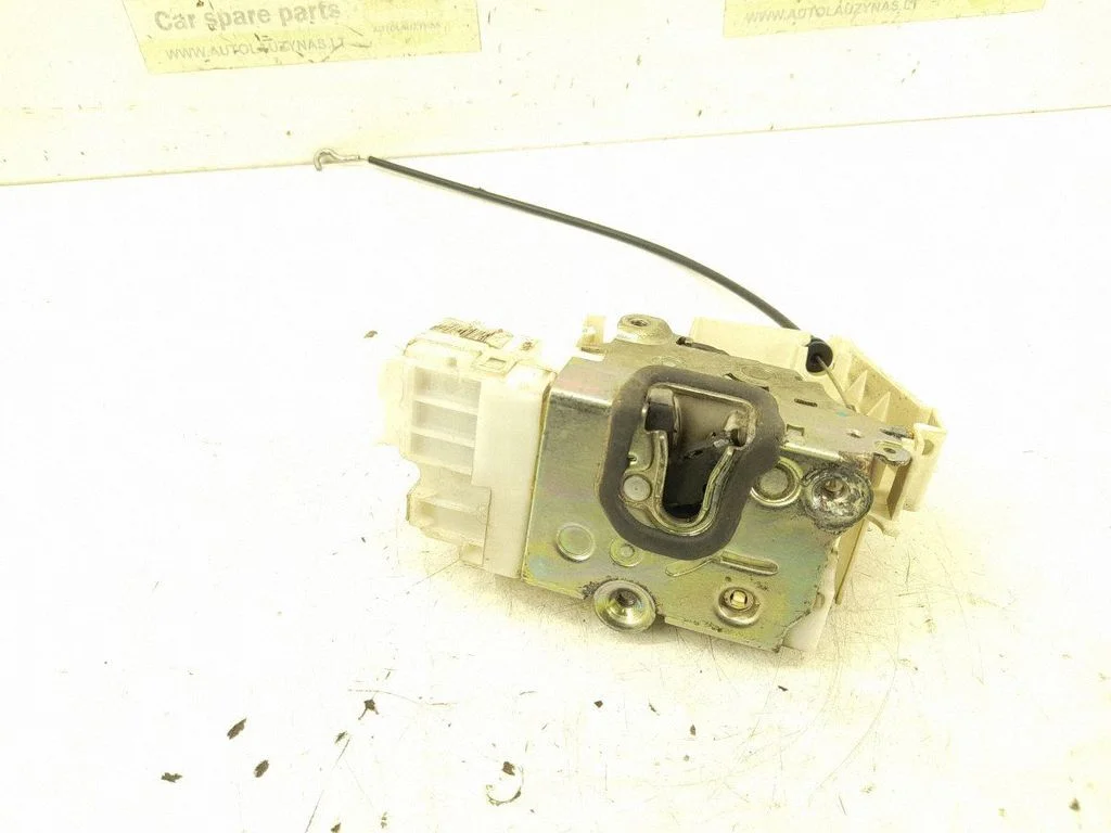 Front door lock – Mercedes-Benz R-Class W251 (2005-2013)