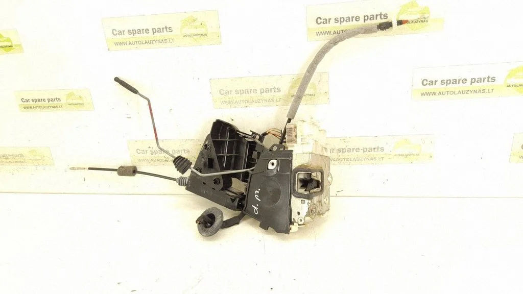 Front door lock – Mercedes-Benz R-Class W251 (2005-2013)