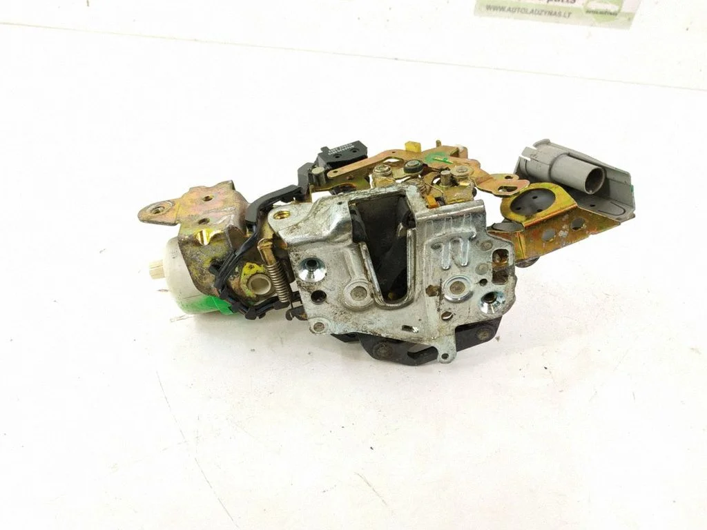 Front door lock – Mercedes-Benz S-Class W140 (1991-1999)