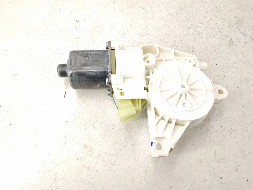 Front door window regulator motor – front left