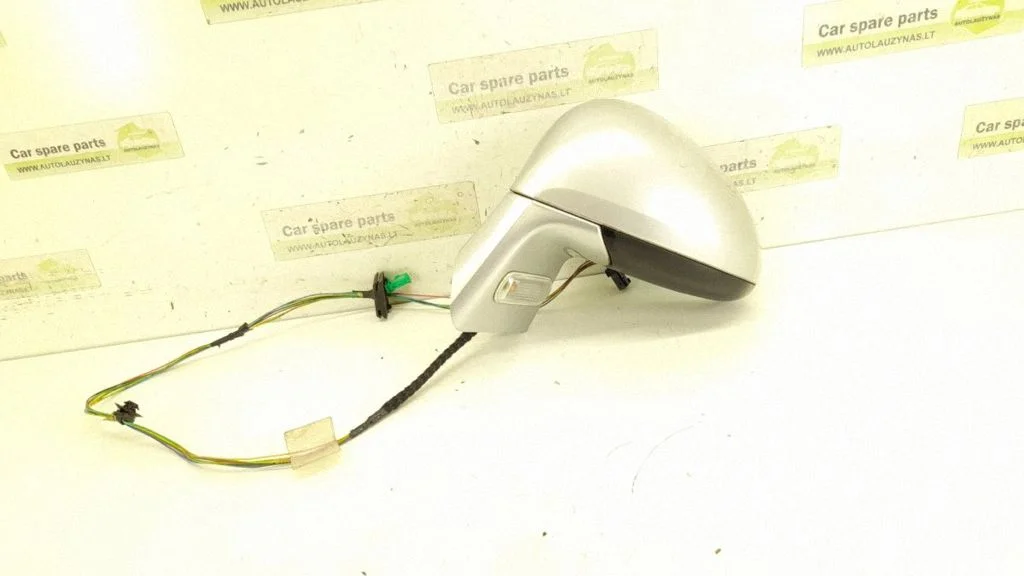 Front door electric wing mirror – left