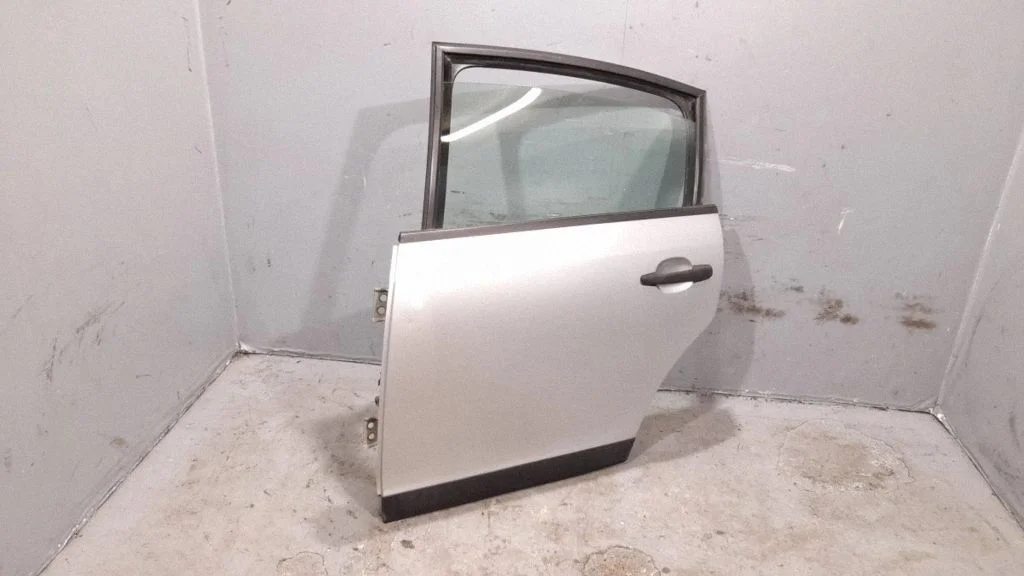 Rear door – left