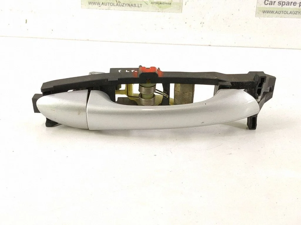 Rear door exterior handle – rear right