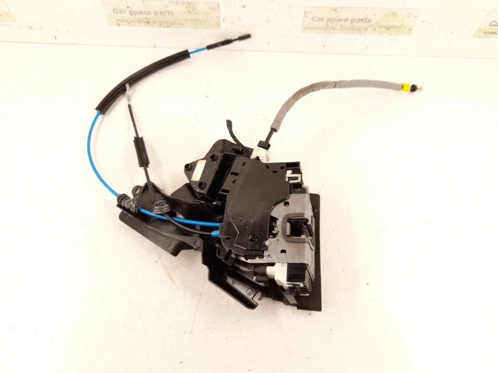Rear door lock – rear left