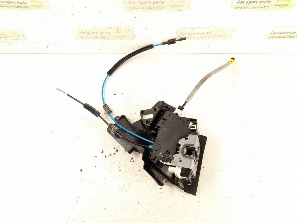Rear door lock – rear left