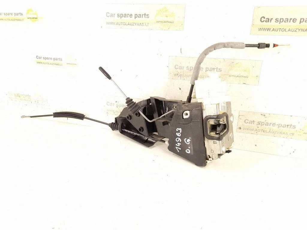 Rear door lock – rear right