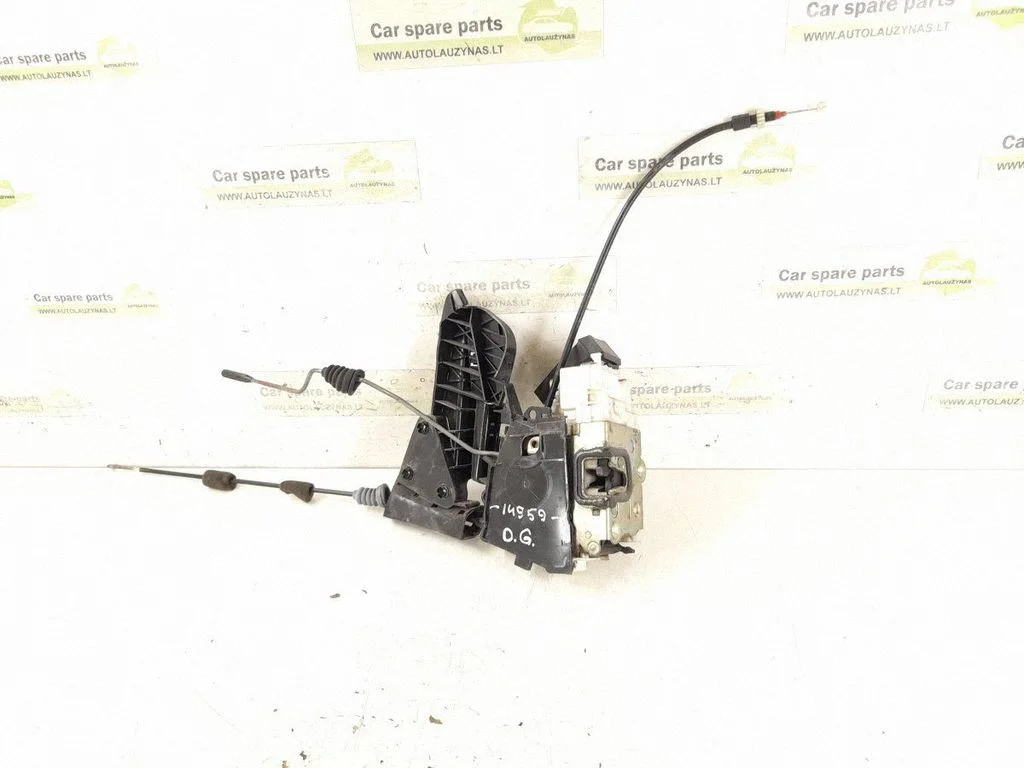 Rear door lock – rear right