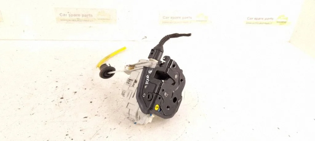 Rear door lock – rear left