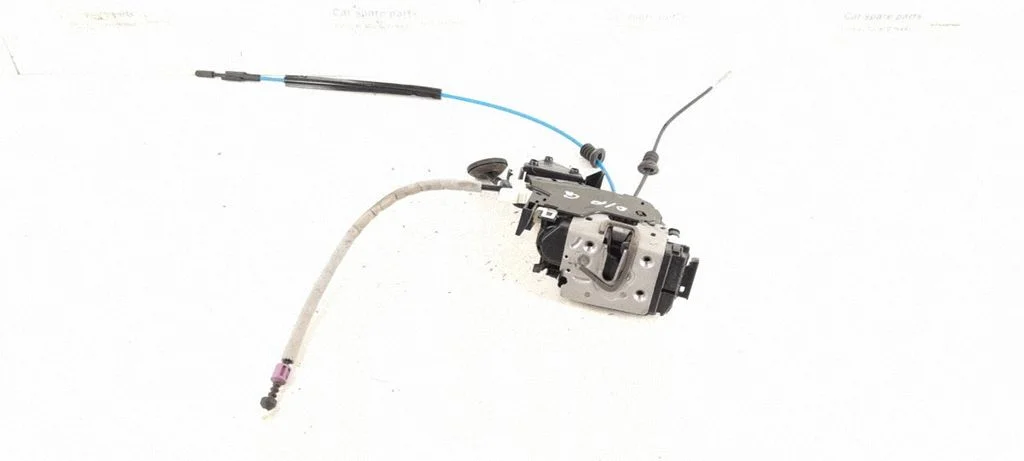 Rear door lock – rear right