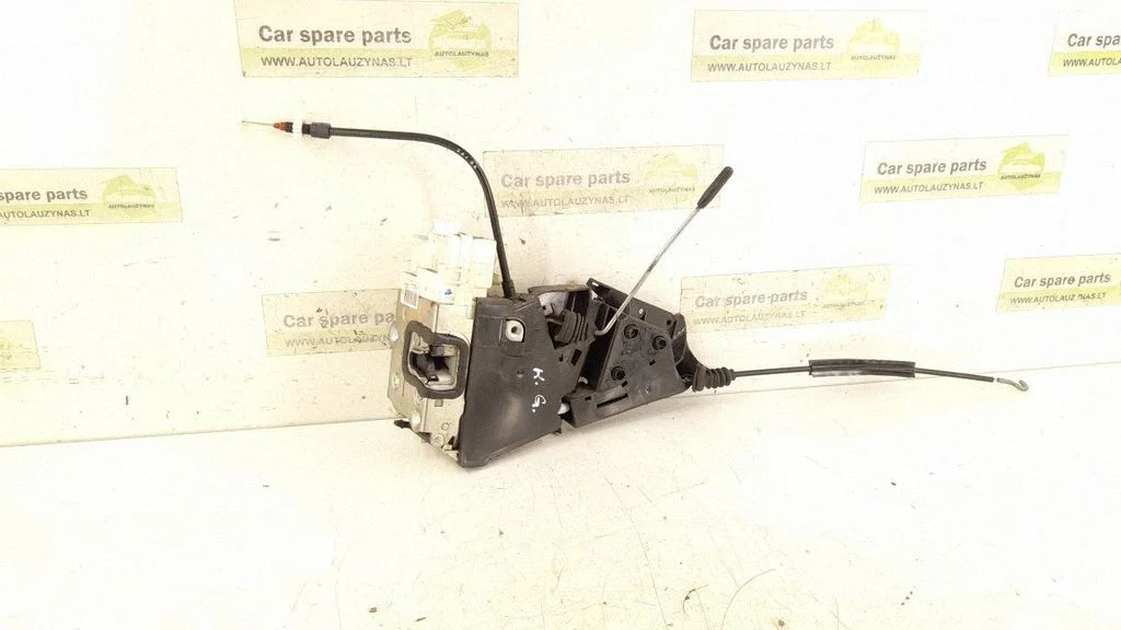 Rear door lock – rear left