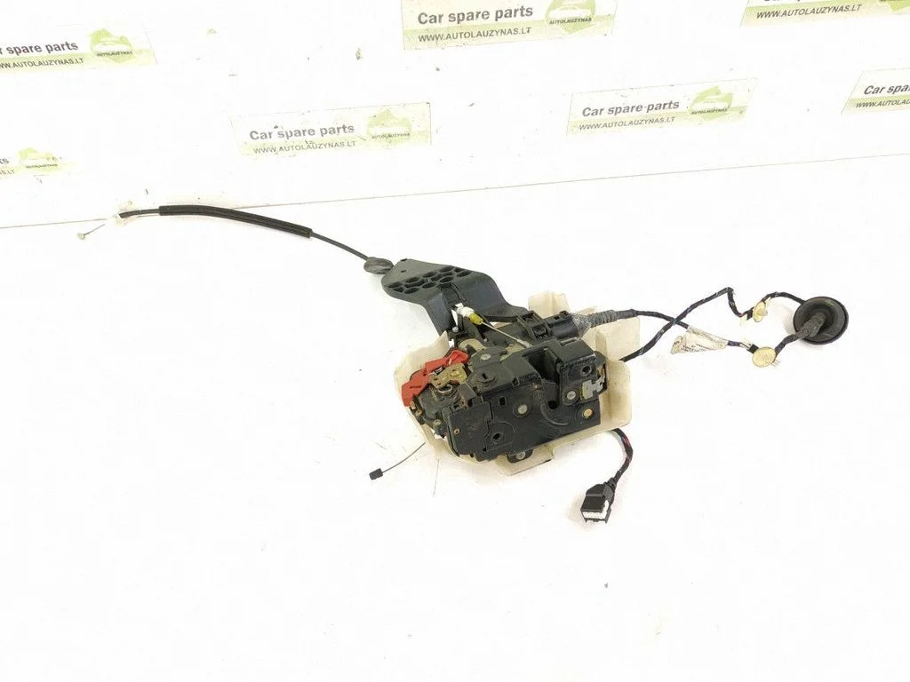 Rear door lock – Porsche Cayenne (9PA) (2002-2010)