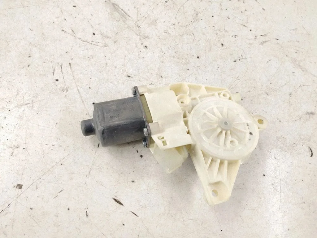 Rear door window regulator motor – rear left