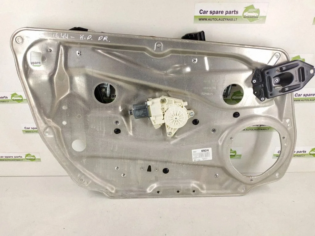 Front door electric window regulator – front left