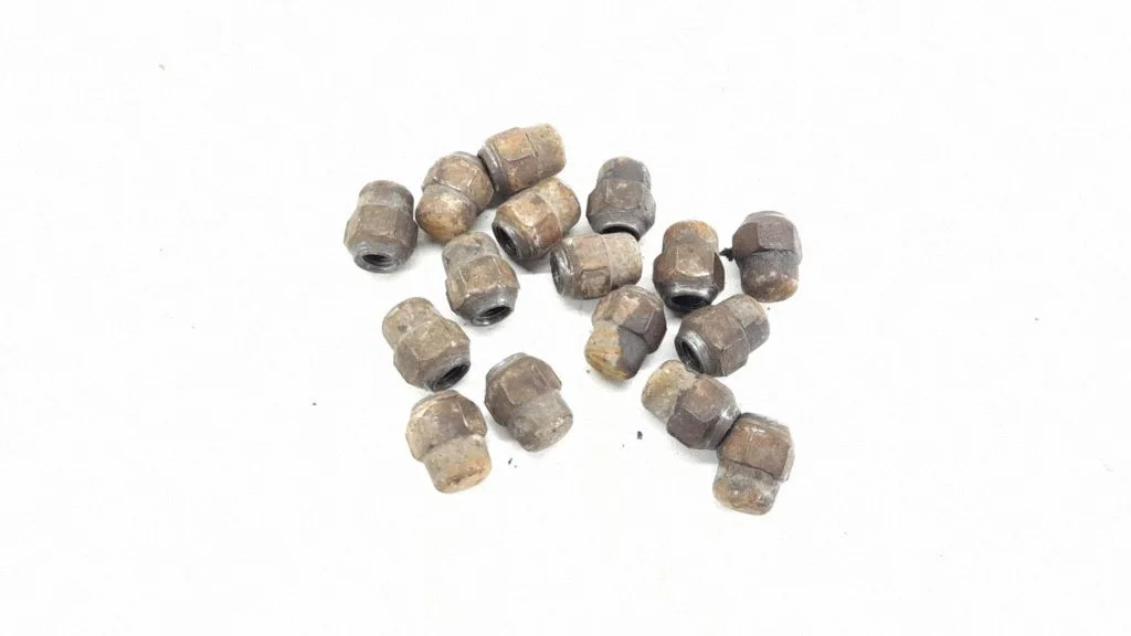 Nuts/bolts