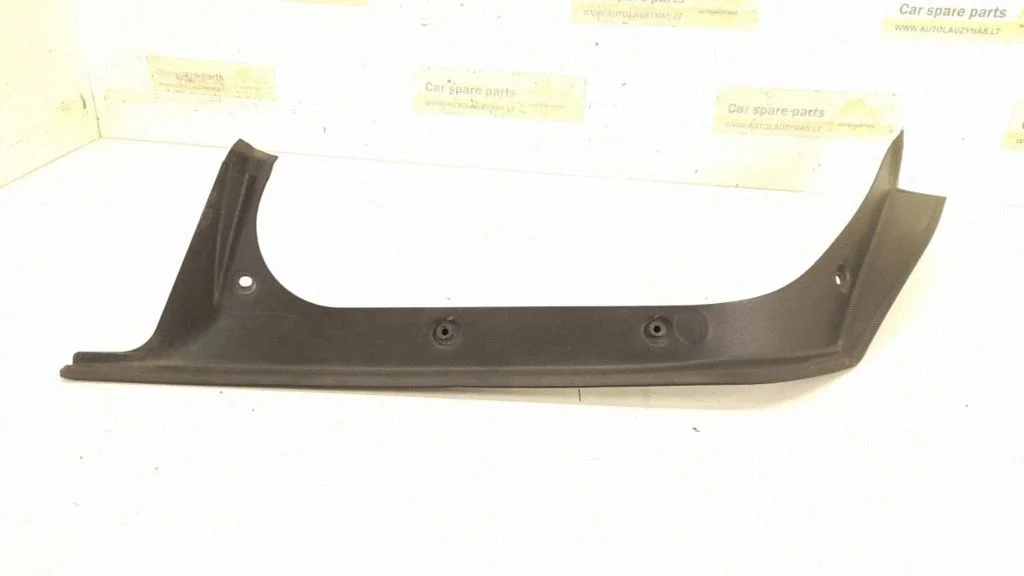 Loading door rubber seal (on body) – Mercedes-Benz CLS-Class C218 X218 (2011-2017)