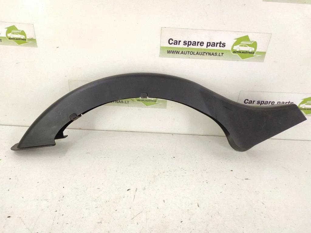 Loading door rubber seal (on body) – left