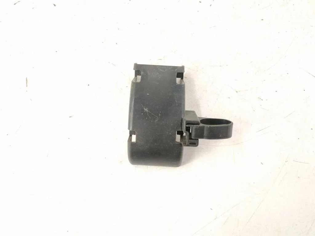 Loading door rubber seal (on body) – left