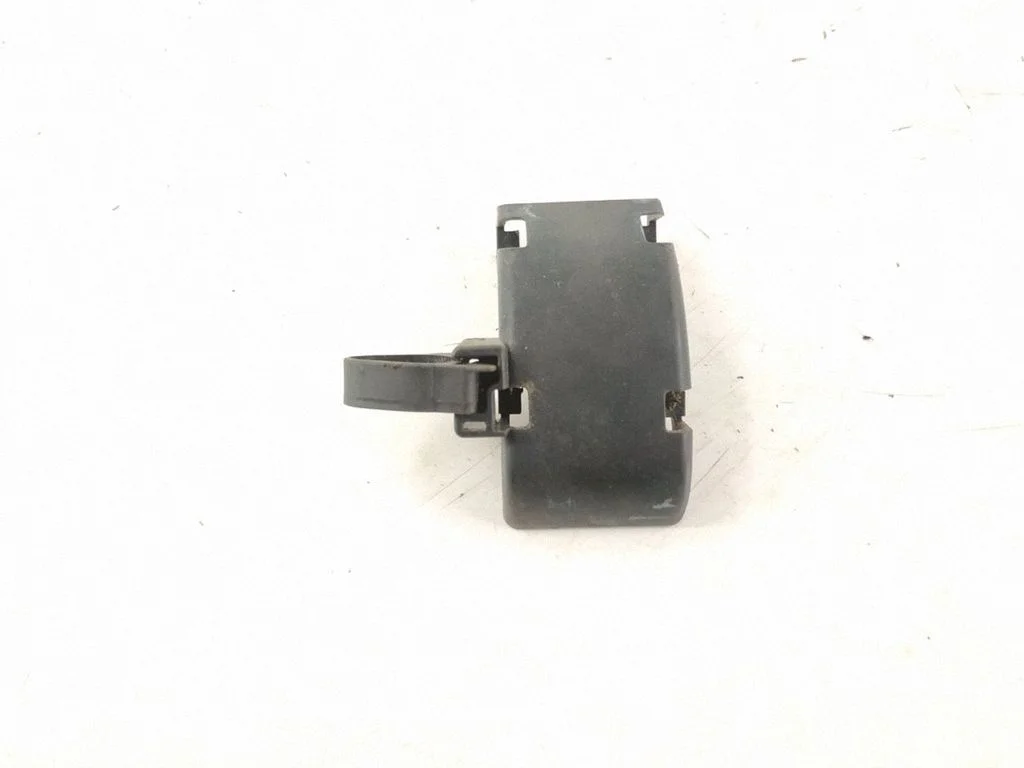 Loading door rubber seal (on body) – right