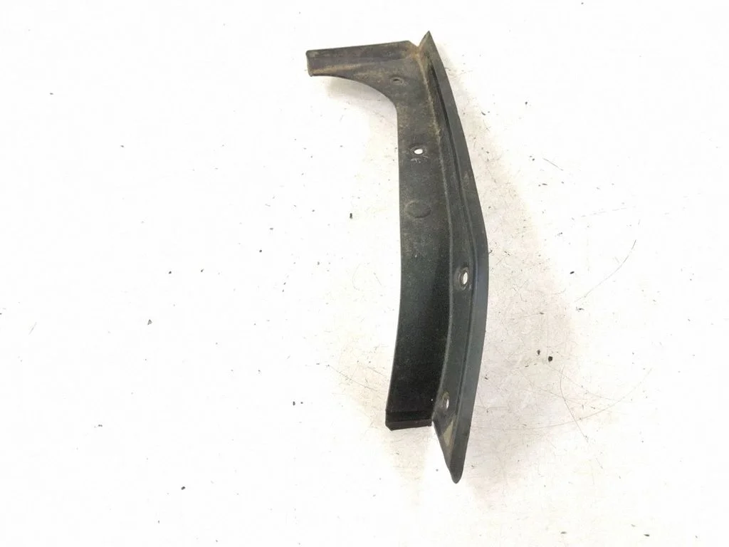 Loading door rubber seal (on body) – right