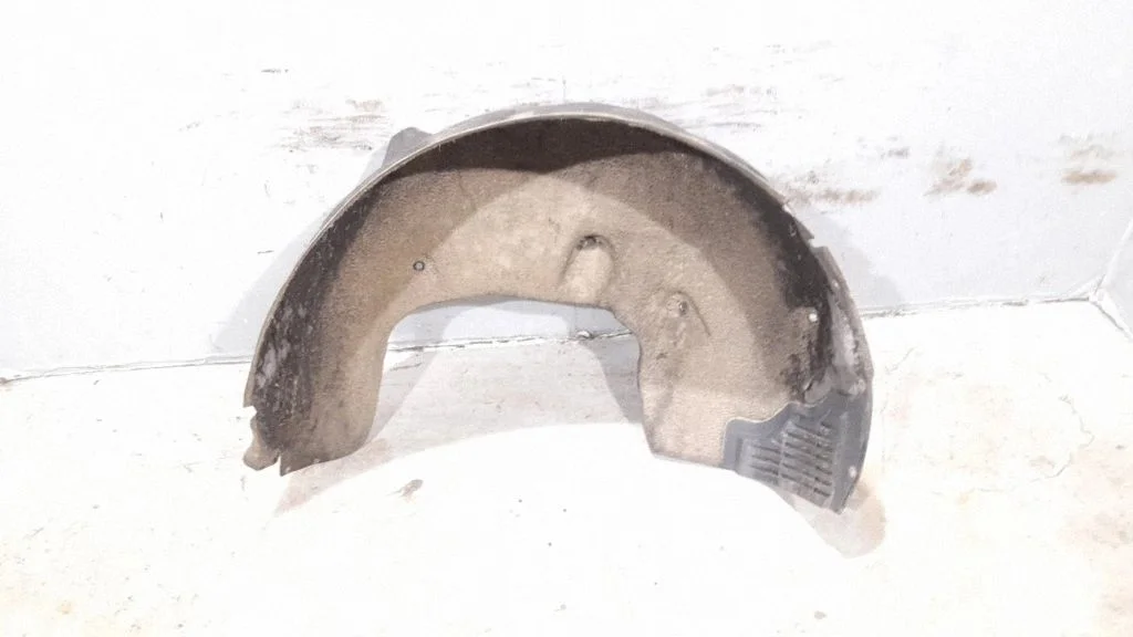 Rear arch fender liner splash guards – rear left