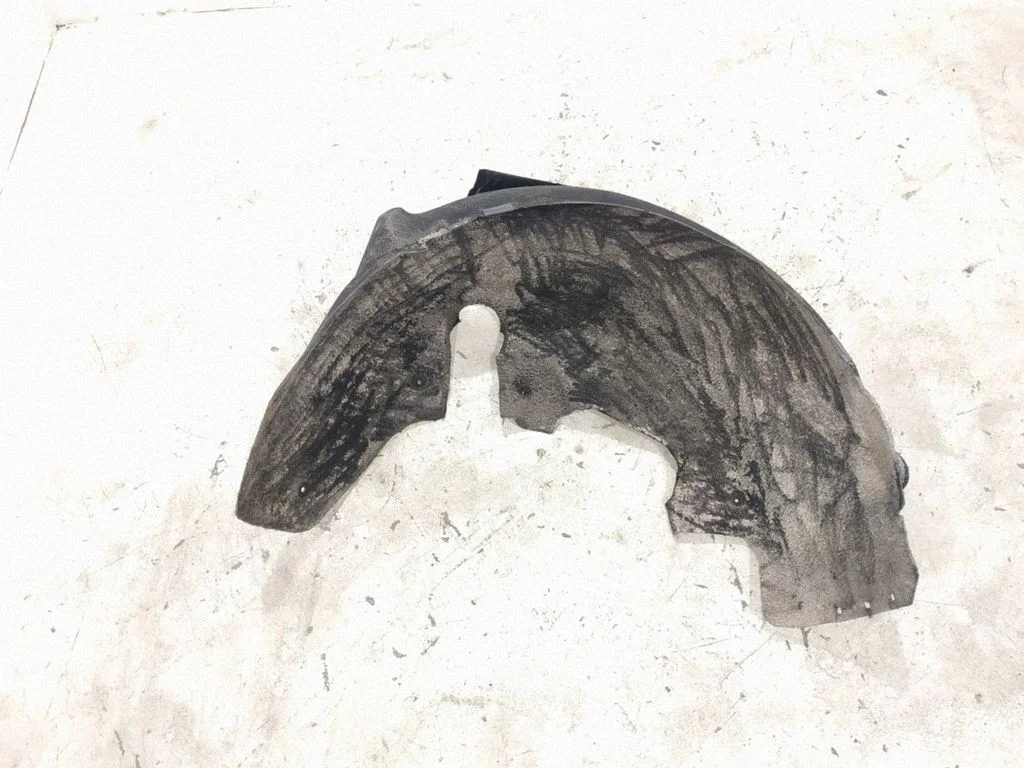 Rear arch fender liner splash guards – rear right