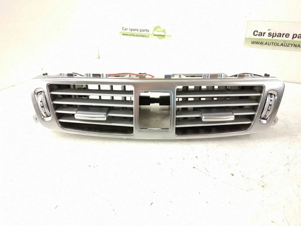 Dash center air vent grill DALISID792