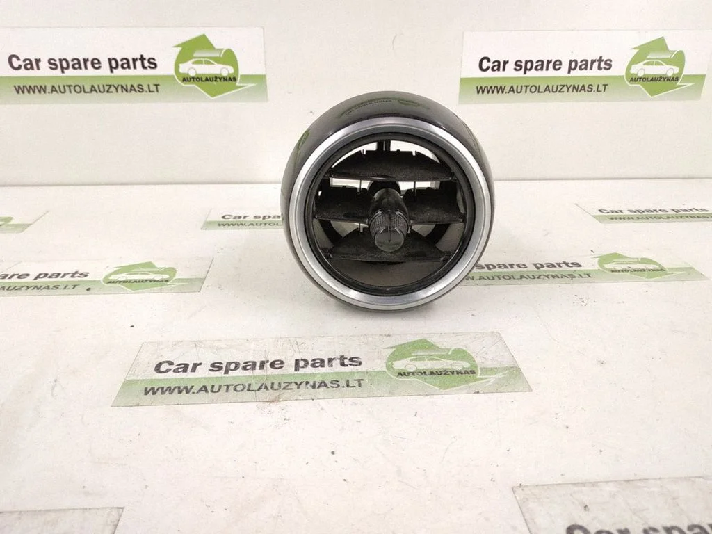 Armatuurlaua keskmine õhutusrest – Mercedes-Benz GLC-klass C253 (2016-)
