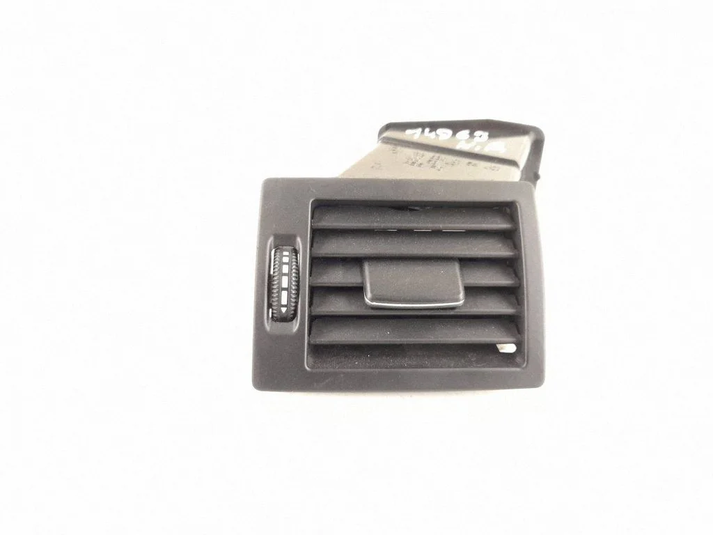 Dashboard side air vent grill/cover trim – front left