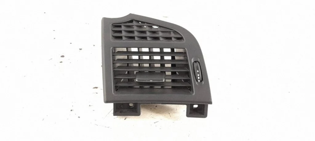 Dashboard side air vent grill/cover trim – front left