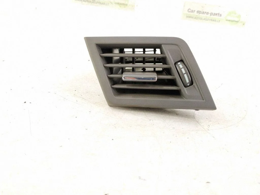 Dashboard side air vent grill/cover trim – front left