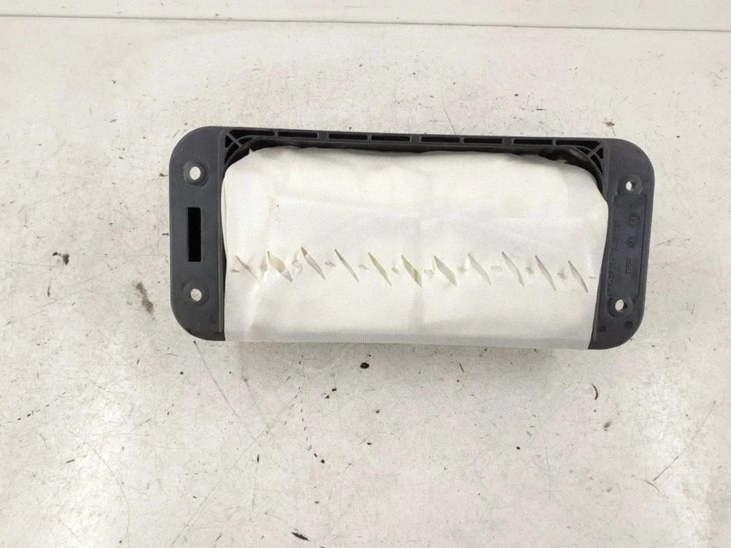 Passenger airbag