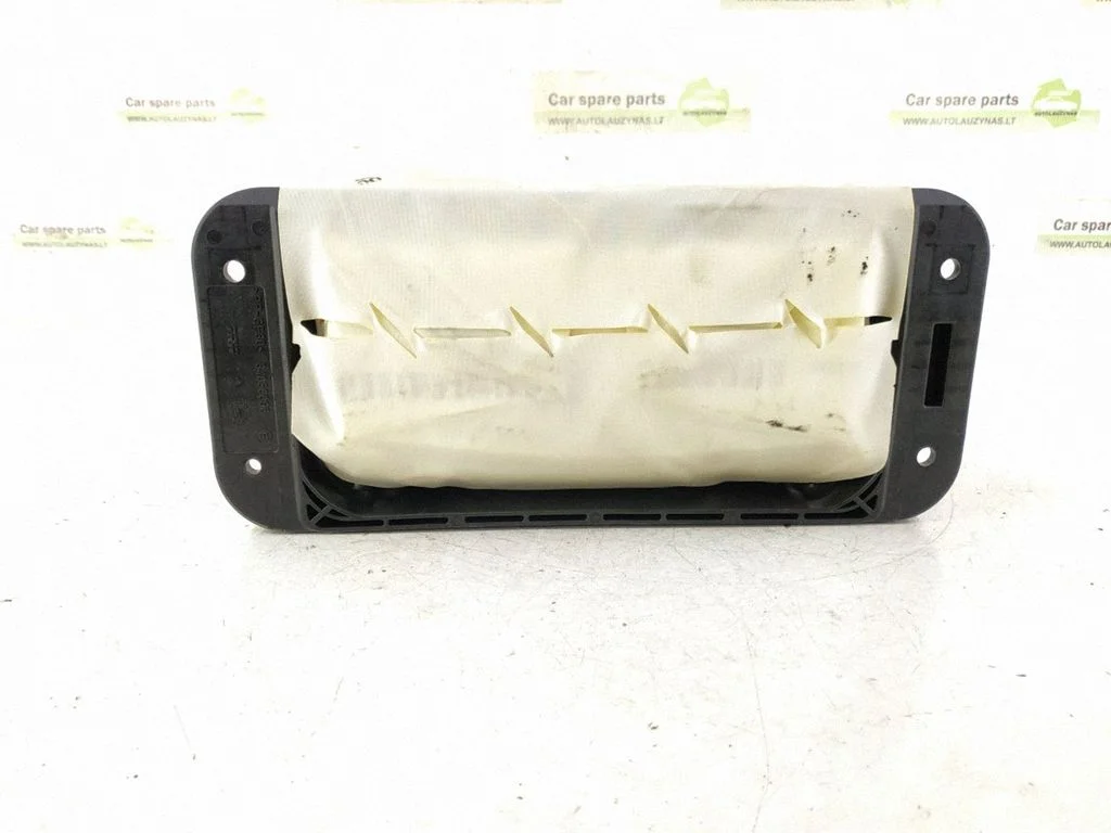 Passenger airbag