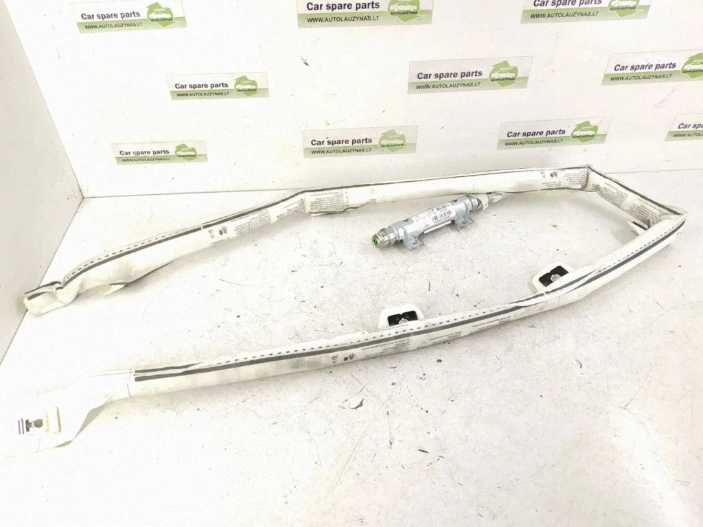 Roof airbag – left