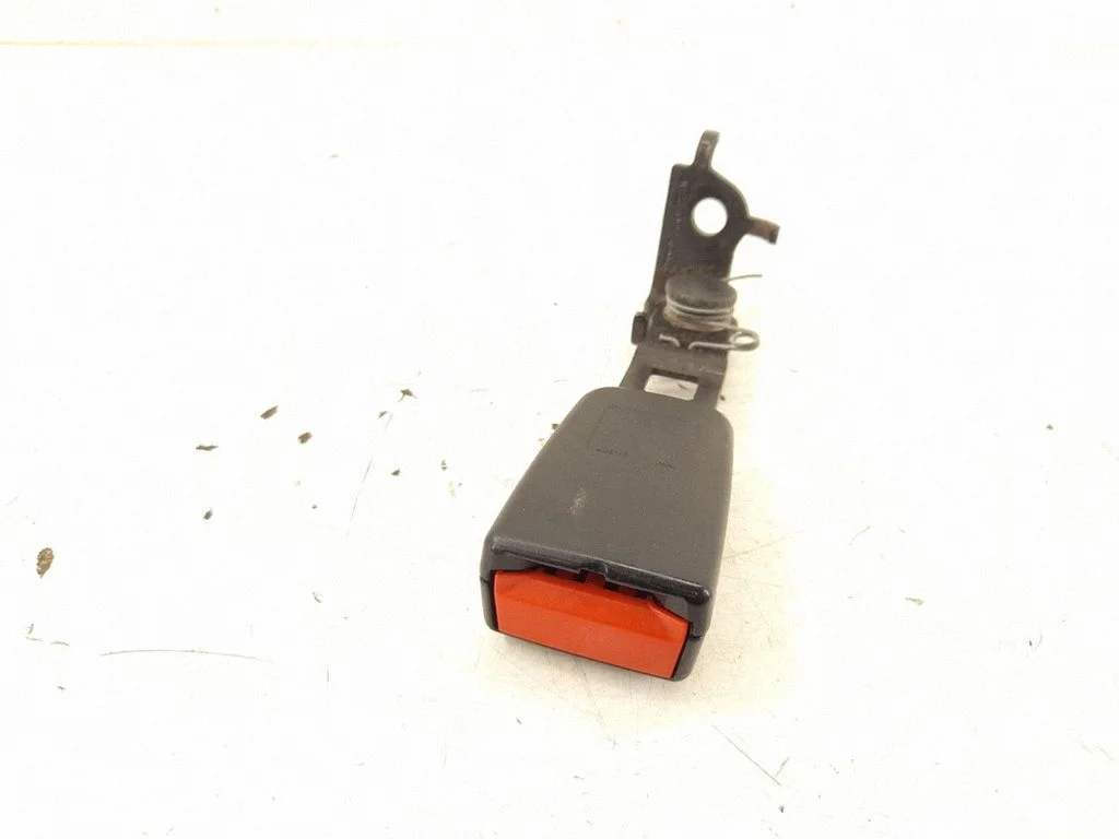 Rear seatbelt buckle – rear left