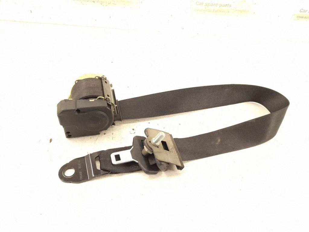 Rear seatbelt – rear left