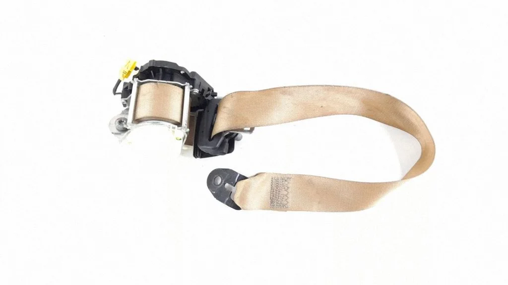 Rear seatbelt – rear left