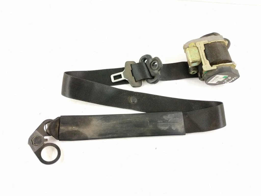 Front seatbelt – front right