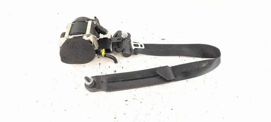 Front seatbelt – front left