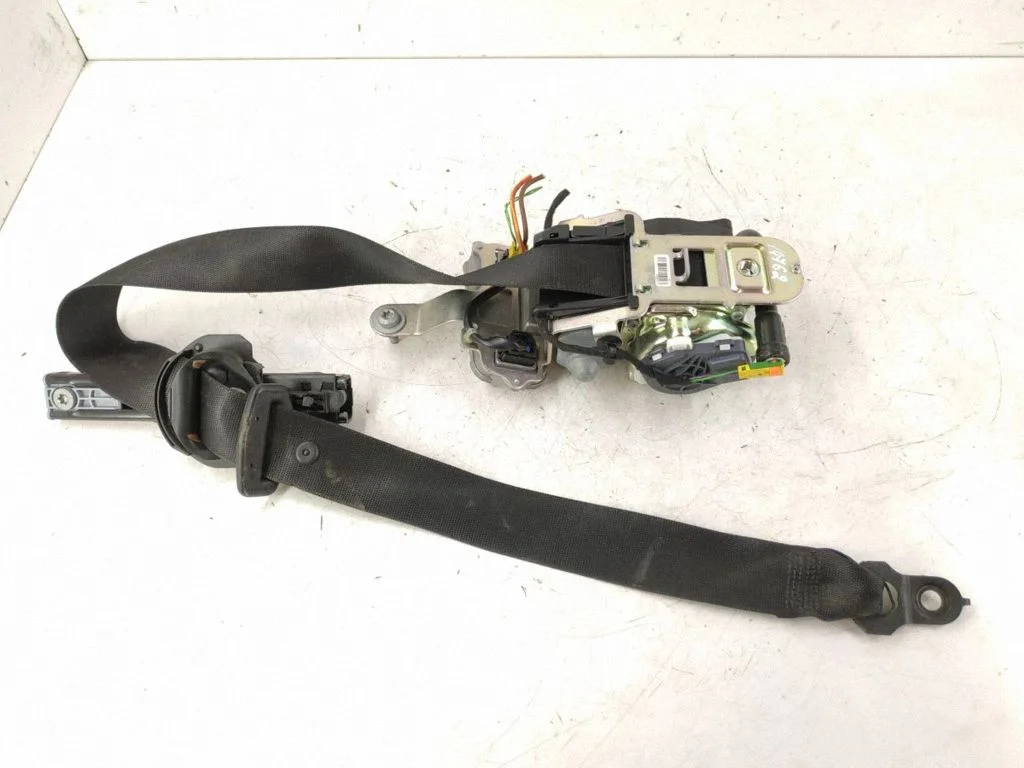 Front seatbelt – Mercedes-Benz CLS-Class C218 X218 (2011-2017)