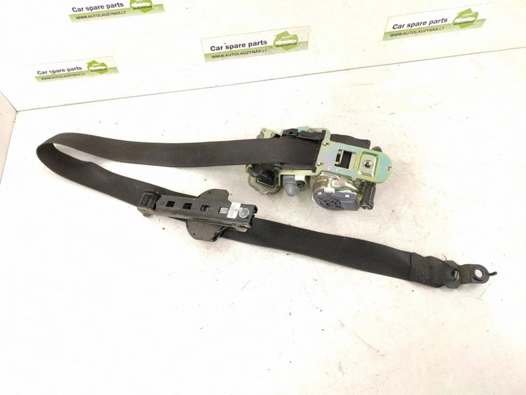 Front seatbelt – front right