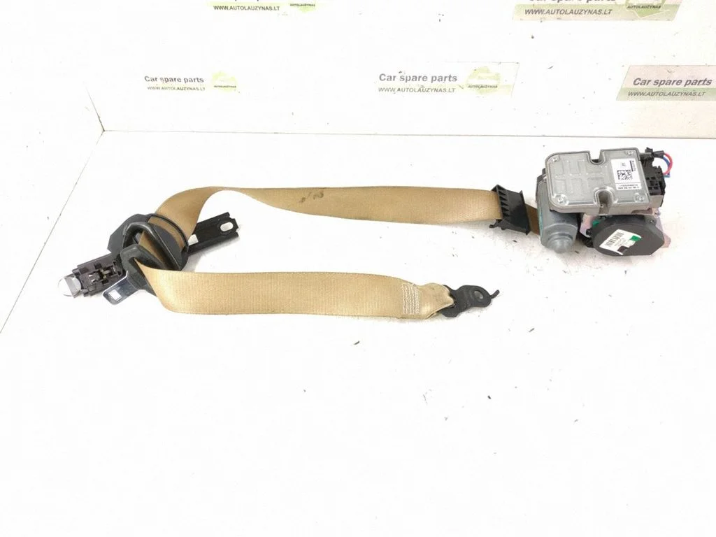 Front seatbelt – front right