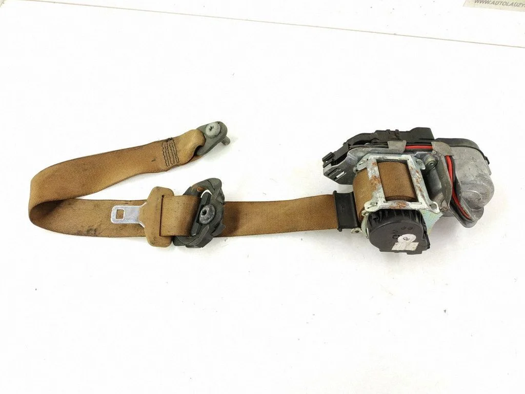 Front seatbelt – front right