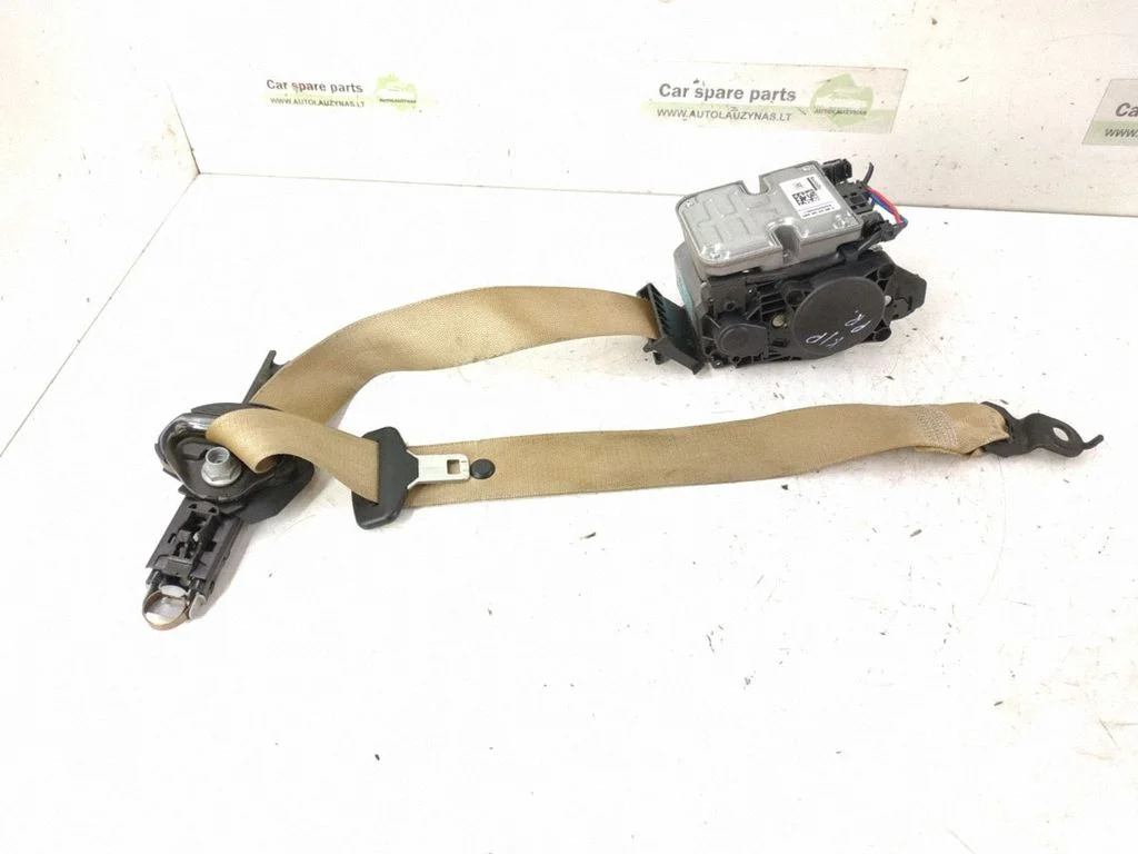 Front seatbelt – front left