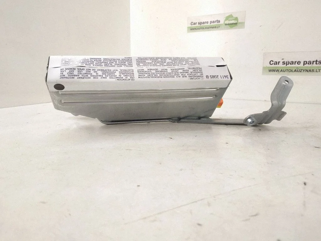 Seat airbag – rear left