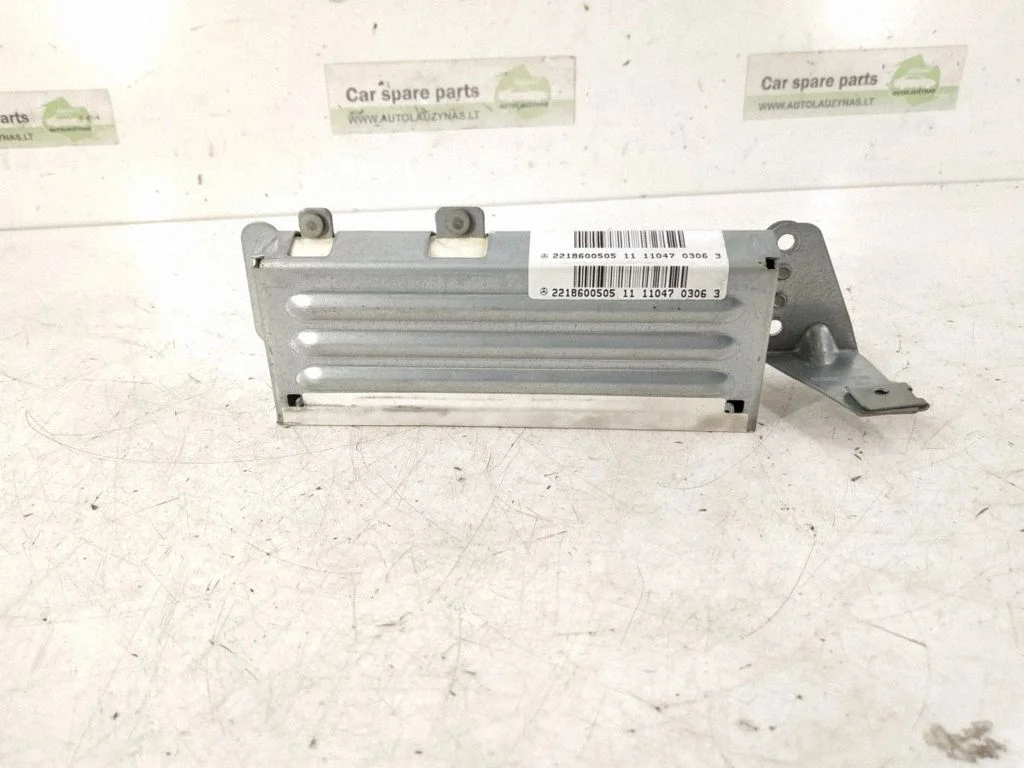 Seat airbag – rear left